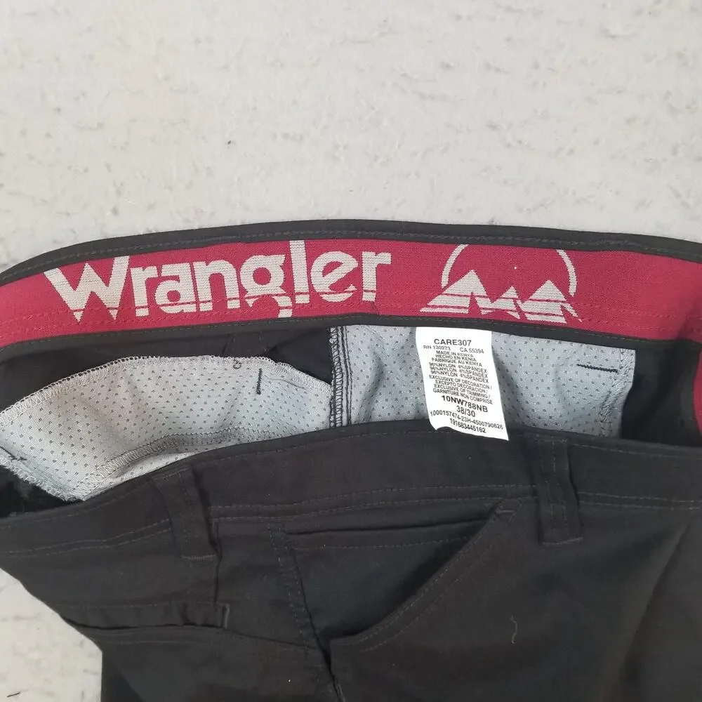 Wrangler Pants Mens 38x30 Black Nylon Spandex Hiking Cargo Zip‎ Pocket Outdoor